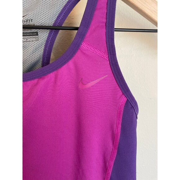 Nike Dri Fit workout tank with built in bra size S - Picture 3 of 8